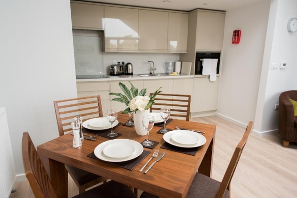 Your Space Apartments - Nelson Court Кеймбридж Екстериор снимка